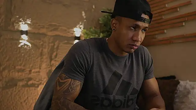 Logan Varela online show from January 2026 11:01:02 AM