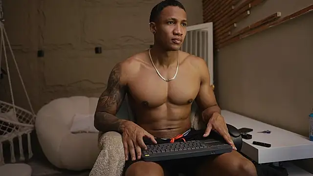 Snapshot of Logan_Varela chatting on February 2026 12:59:02 PM Logan Varela online show from February 2026 12:59:02 PM