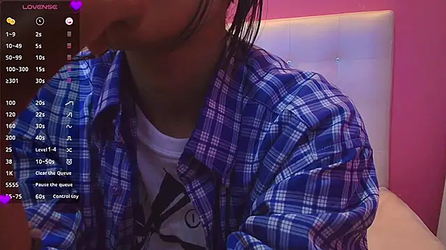 yourcuteneighbourr online show from February 2025 03:01:01 AM