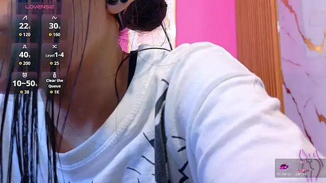 yourcuteneighbourr online show from April 2026 07:45:01 AM