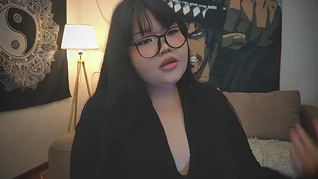 Snapshot of LeyaKan chatting on February 2025 06:58:02 AM LeyaKan online show from February 2025 06:58:02 AM