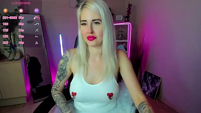 Snapshot of Mermaid_N chatting on May 2026 01:33:02 AM Mermaid N online show from May 2026 01:33:02 AM