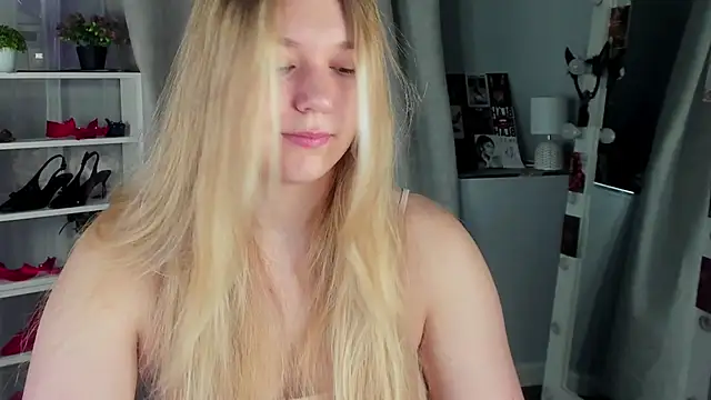 Rebecca Kelly online show from October 2025 02:01:02 AM