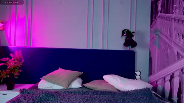 Liv Fay online show from January 2025 12:50:02 PM