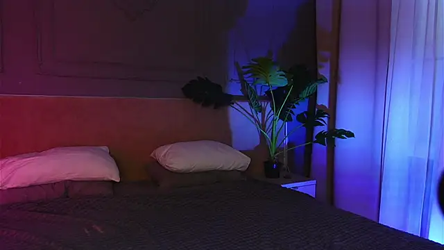 Liv Fay online show from March 2026 03:19:02 PM