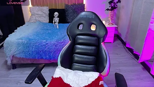 Snapshot of sailor_moon07 chatting on October 2025 04:53:02 AM sailor moon07 online show from October 2025 04:53:02 AM