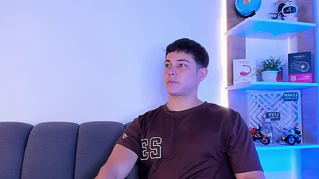 Snapshot of Alan_hadid1 chatting on February 2026 09:24:01 PM Alan hadid1 online show from February 2026 09:24:01 PM