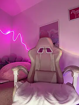 Tsuki-moon online show from January 2025 12:26:01 AM