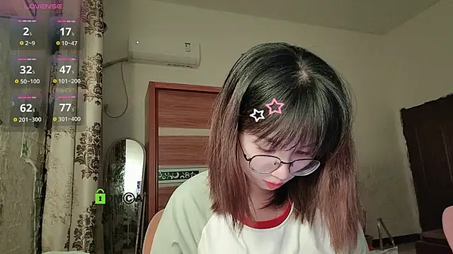 Snapshot of Lili_666 chatting on October 2025 06:16:02 PM Lili 666 online show from October 2025 06:16:02 PM