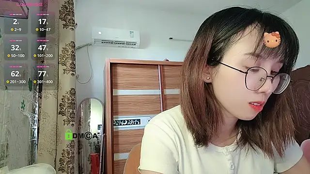Snapshot of Lili_666 chatting on October 2025 07:39:02 AM Lili 666 online show from October 2025 07:39:02 AM