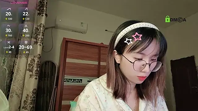 Snapshot of Lili_666 chatting on October 2025 04:51:02 PM Lili 666 online show from October 2025 04:51:02 PM