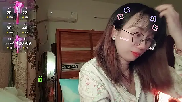 Lili 666 online show from December 2025 04:36:02 PM