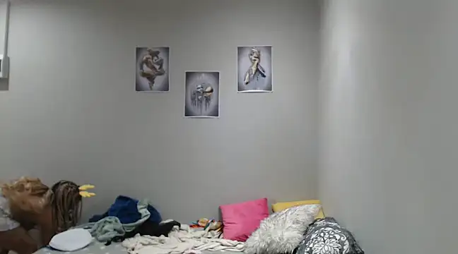 CREAMYCUPCAKExxx online show from December 2024 06:50:01 PM