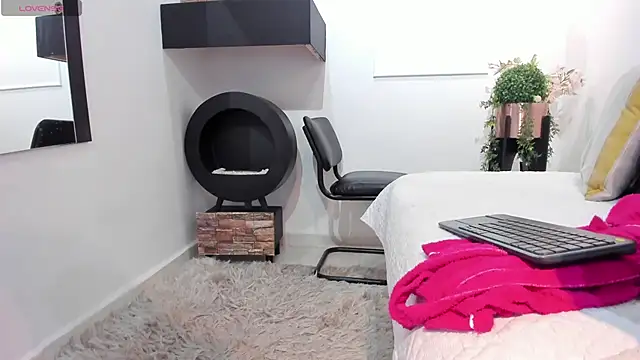 Miranda doll  online show from March 2025 12:15:02 PM