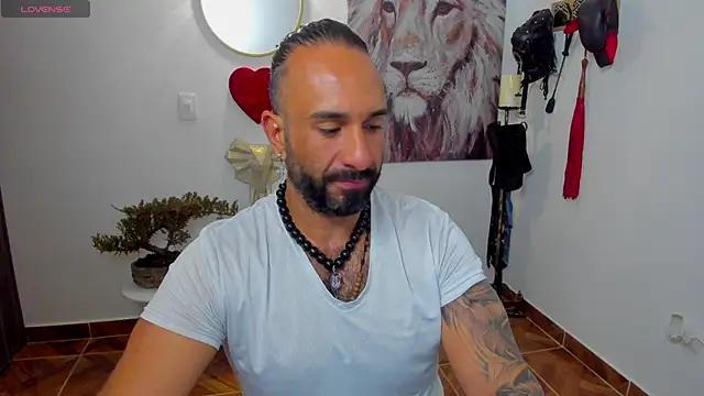 mr maik online show from February 2025 11:00:02 AM