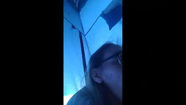 ILUV2TUCHMYKITTY online show from December 2025 05:42:01 PM