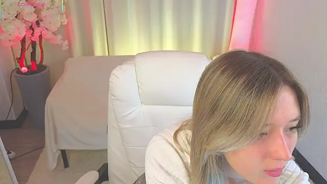 JessRosen online show from October 2025 03:29:02 AM