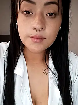 jjulietha95 online show from February 2026 05:29:01 PM