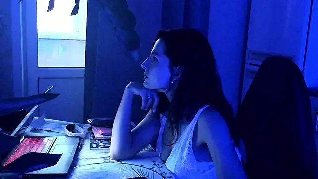 Snapshot of April_o_Nill chatting on October 2025 02:14:01 PM April o Nill online show from October 2025 02:14:01 PM