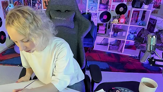 LylithSkye online show from December 2024 08:26:01 AM