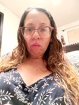 miss hanna07 online show from September 2025 04:29:01 PM