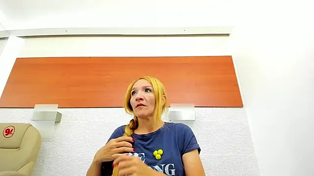 maddy cartter online show from December 2025 10:10:02 AM