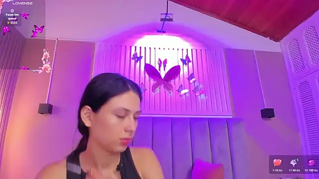 diosa cristal online show from December 2025 03:34:01 AM