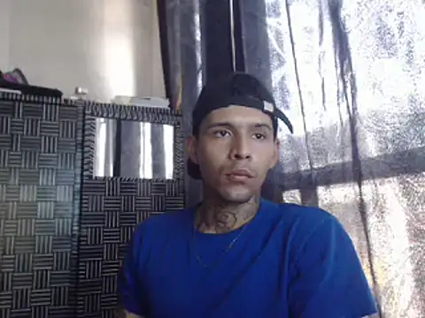 Snapshot of RickyGrey77 chatting on January 2025 05:02:01 PM RickyGrey77 online show from January 2025 05:02:01 PM