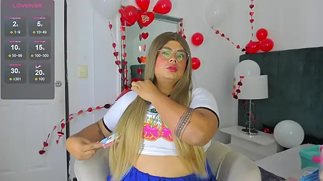 Snapshot of Tom_Silver__ chatting on February 2025 07:19:02 PM Tom Silver online show from February 2025 07:19:02 PM