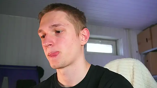 dustyn fox online show from April 2026 11:59:01 AM