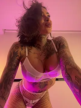 Iam Annii online show from January 2025 11:43:02 PM