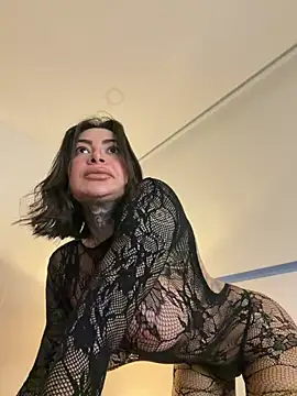 Iam Annii online show from December 2025 11:01:02 PM