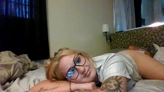 Snapshot of ashlynnstarr chatting on June 2026 06:53:01 PM ashlynnstarr online show from June 2026 06:53:01 PM