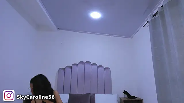 Snapshot of sky_caroline chatting on January 2025 11:26:01 AM sky caroline online show from January 2025 11:26:01 AM