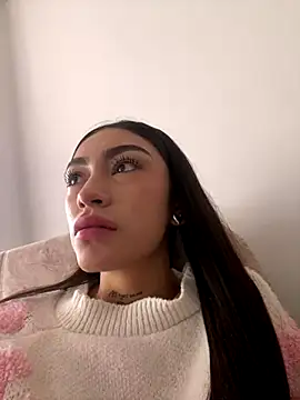Snapshot of Effy_Bonny chatting on October 2025 08:42:01 PM Effy Bonny online show from October 2025 08:42:01 PM