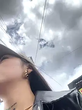 Effy Bonny online show from October 2025 04:35:02 PM