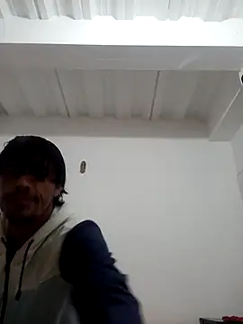 Snapshot of Leandona chatting on November 2025 03:46:02 PM Leandona online show from November 2025 03:46:02 PM