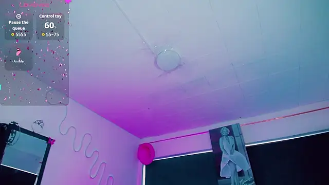 Kendall hornyy online show from February 2026 07:12:02 PM