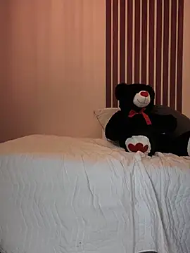  Shara Handal  online show from February 2025 11:25:02 AM