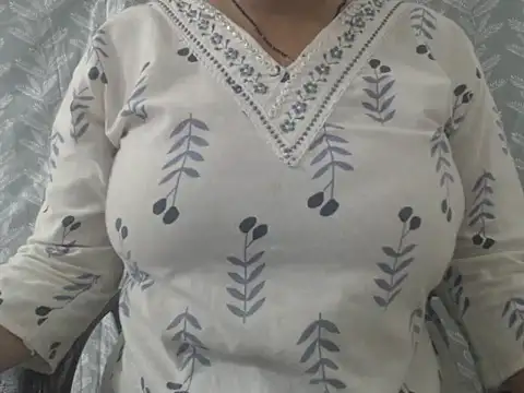 Snapshot of cute-priy chatting on June 2026 05:16:02 AM cute-priy online show from June 2026 05:16:02 AM