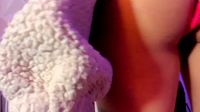 JeyLee online show from March 2025 05:33:01 PM