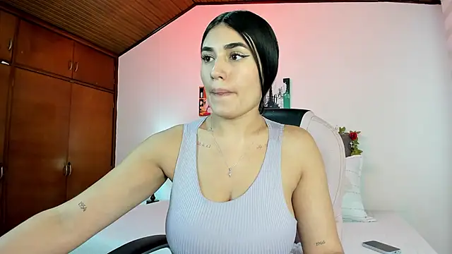 Alheli 16 online show from September 2025 12:49:02 PM