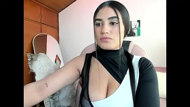 Snapshot of Alheli_16 chatting on May 2026 12:11:01 PM Alheli 16 online show from May 2026 12:11:01 PM