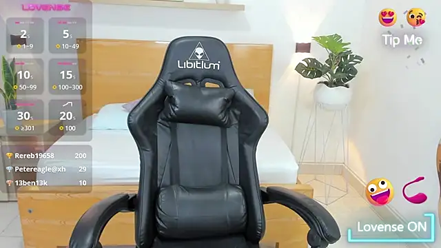 aixa 15 online show from February 2025 05:41:02 PM