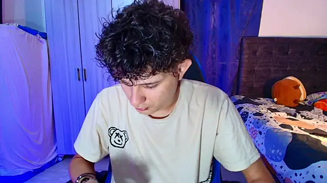 Nathan Bluee online show from February 2026 04:38:02 PM