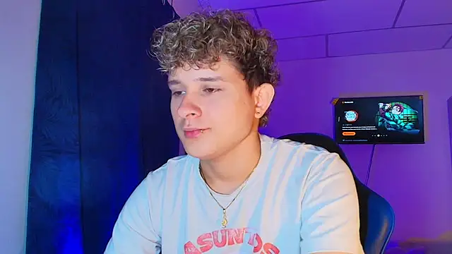 Nathan Bluee online show from August 2026 04:42:02 PM