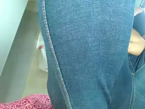 Snapshot of hornymilf_69xxx chatting on February 2026 09:30:01 PM hornymilf 69xxx online show from February 2026 09:30:01 PM