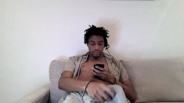 Skinnyblackman online show from February 2026 04:18:02 AM