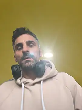 Snapshot of amydamarw chatting on February 2026 07:23:01 AM amydamarw online show from February 2026 07:23:01 AM