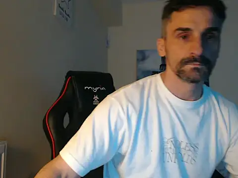 Snapshot of amydamarw chatting on February 2026 06:57:01 PM amydamarw online show from February 2026 06:57:01 PM